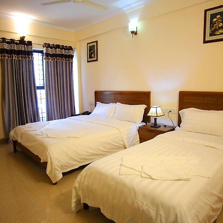 The Lounge Business Hotel Bangalore Bagian luar foto